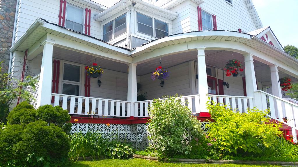 Bancroft Bed & Breakfast Exterior photo