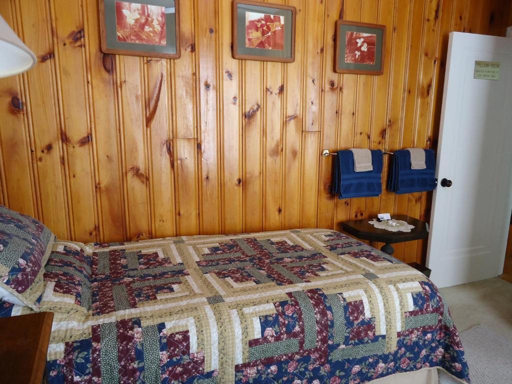 Bancroft Bed & Breakfast Room photo